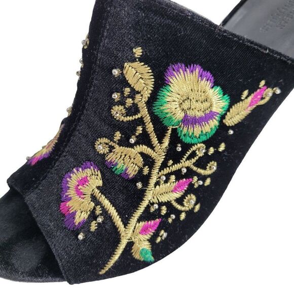 Urban Outfitters Formal Velvet Mules 8 Black Zoe Gold Floral Embroidered 4" Heel - Picture 4 of 13